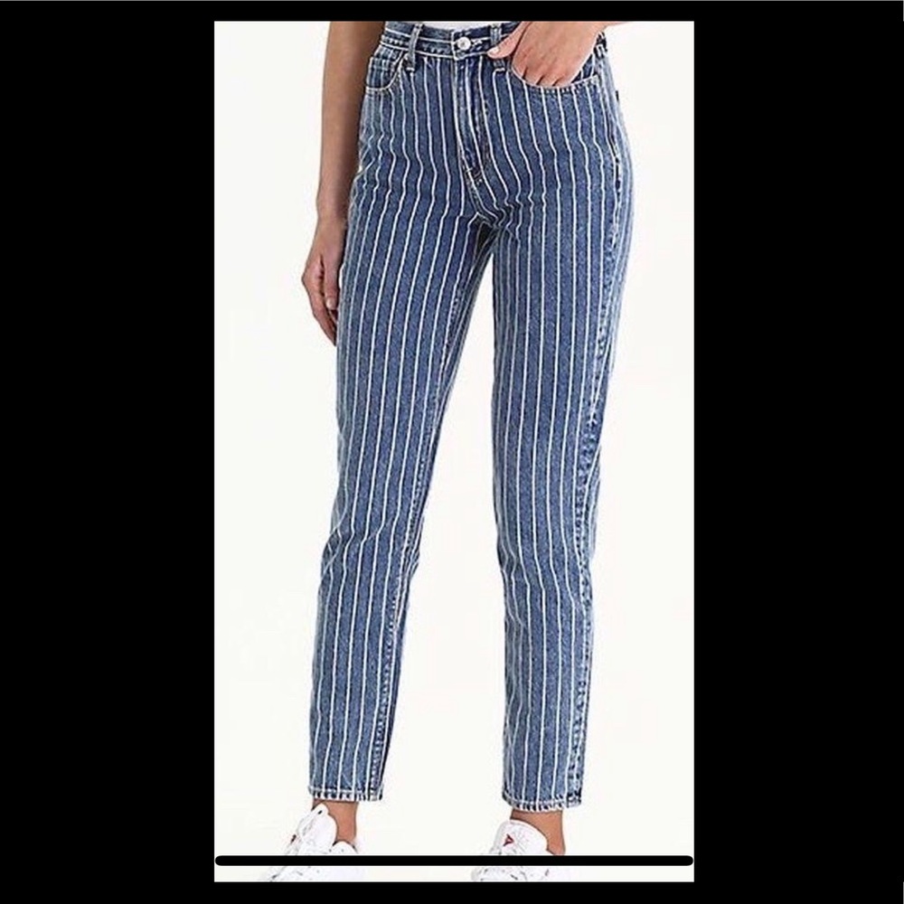 AE Mom jeans